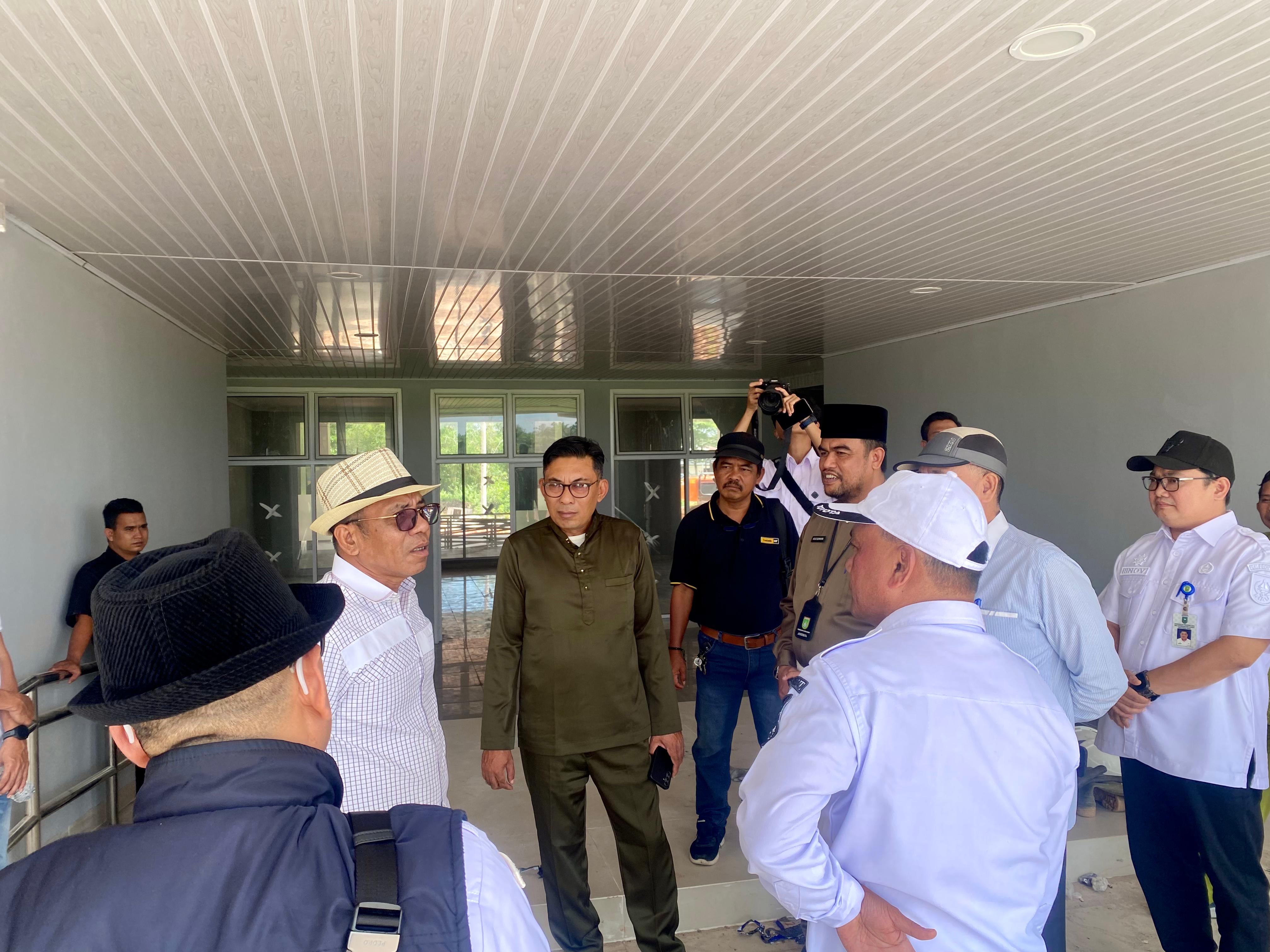 Pemprov Riau Monitoring Pembangunan GOR Mini Dumai, Progres Capai 70 Persen